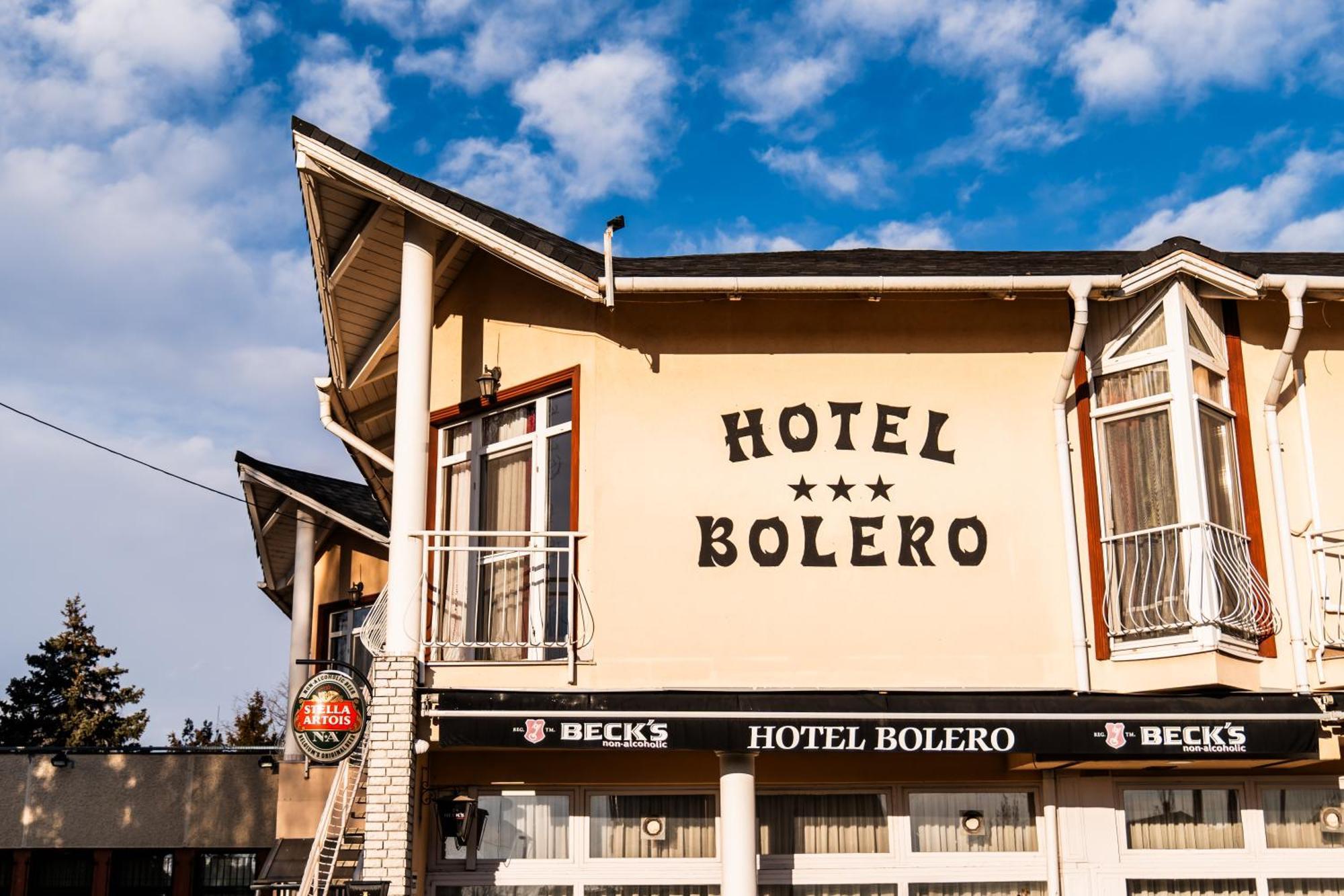 Hotel Bolero 杰尔 外观 照片