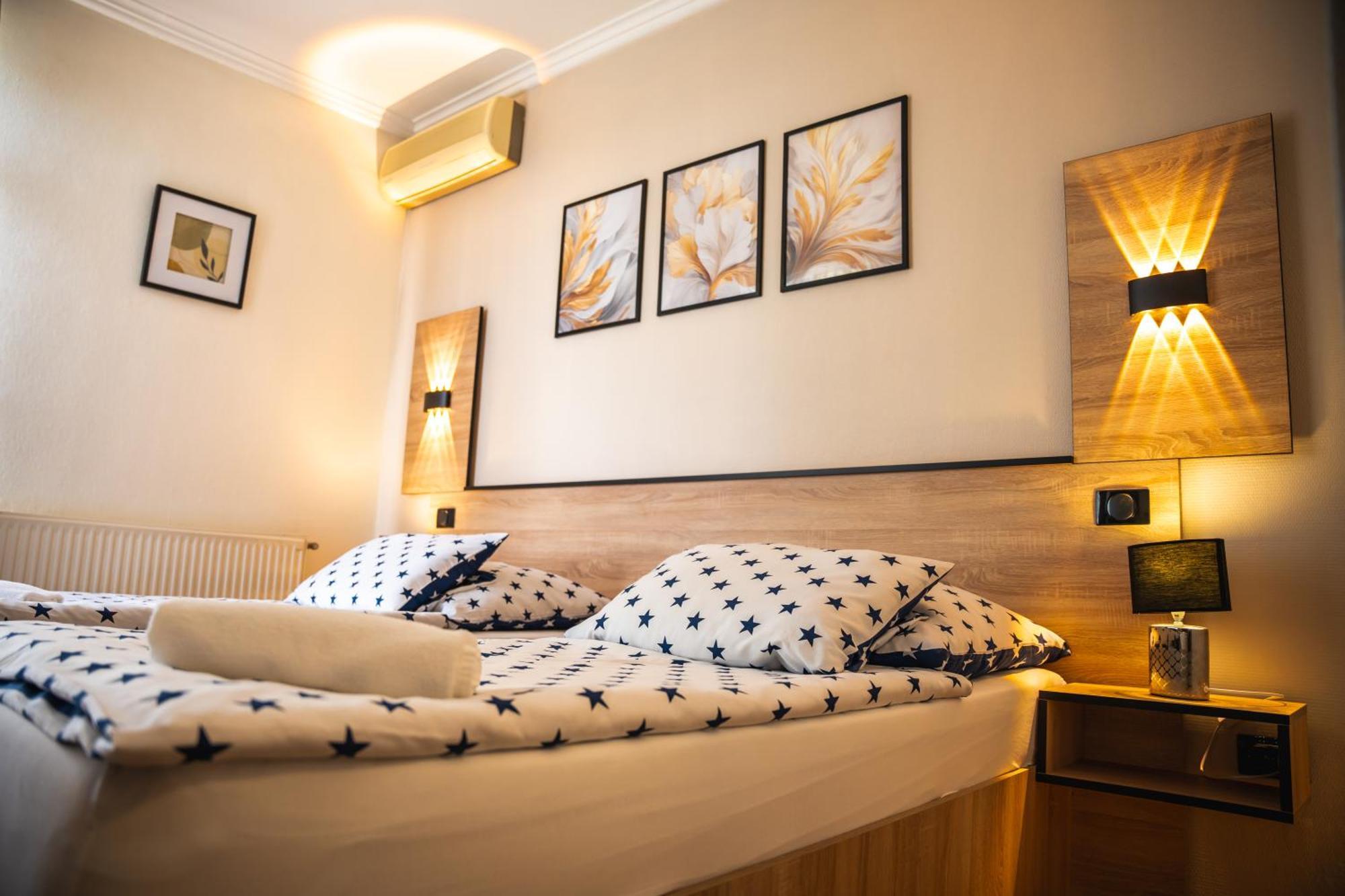 Hotel Bolero 杰尔 外观 照片